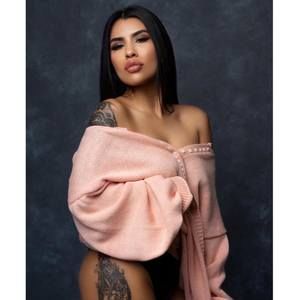 Meet your Posher, Christina